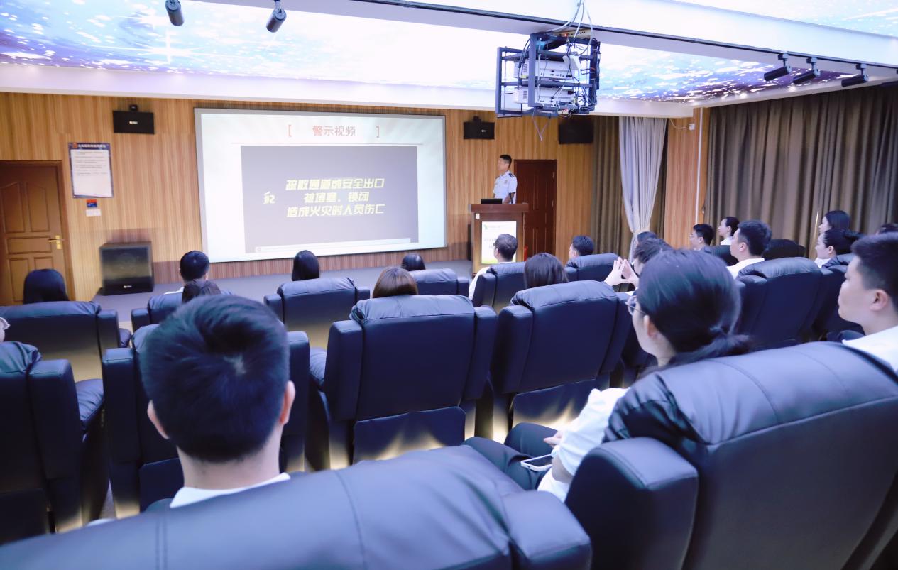 爱游戏官方平台人人讲太平 个个会应急 ——海保人寿展开2024年消防太平学问培训(图5)